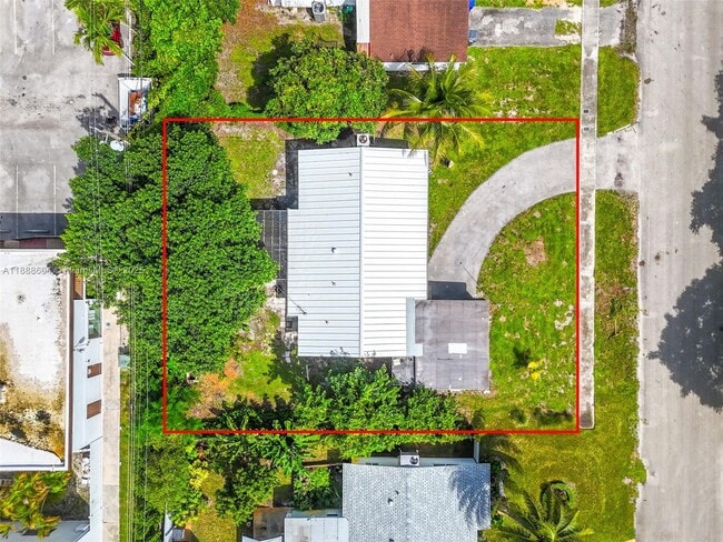 Building Photo - 6431 Roosevelt St