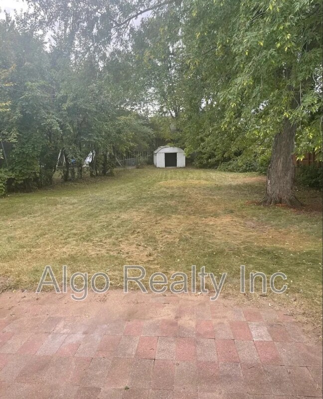 Building Photo - 5109 48th Ave N