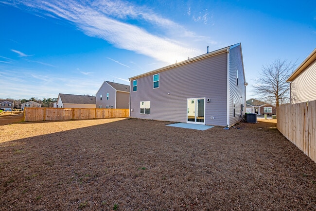 Building Photo - 510 Dakota Rd
