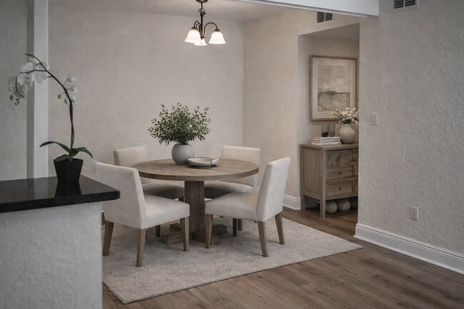 Building Photo - Gorgeous first floor 2/2 condo x Rent @  Winter Park in front of Full Sail!