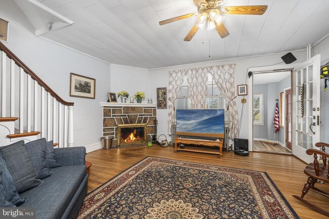 Building Photo - 934 Paoli Pike