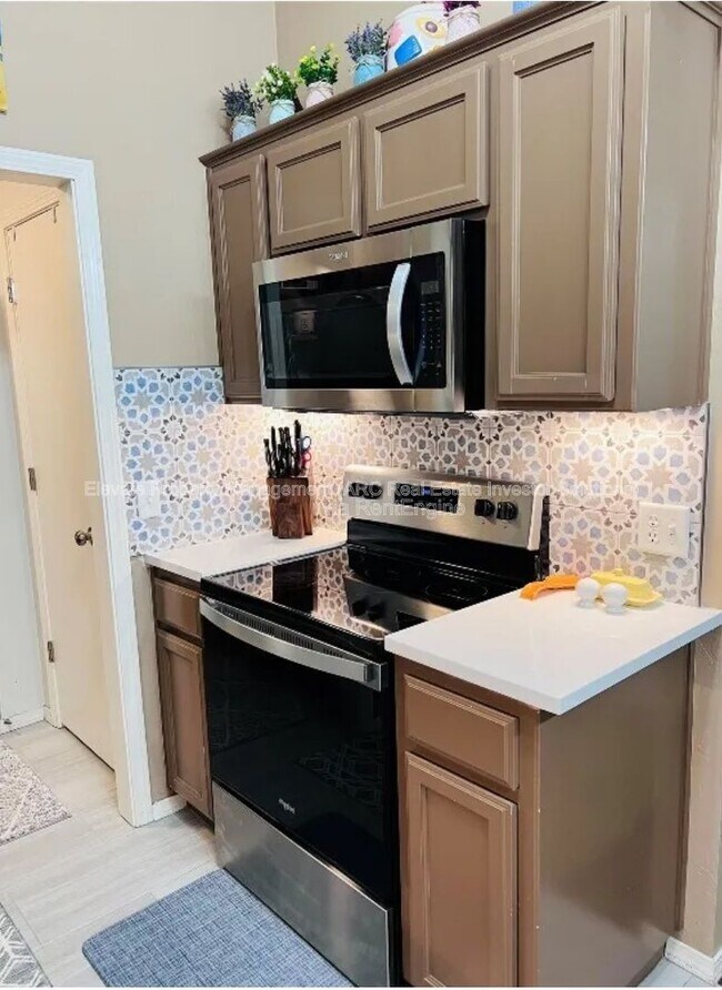 Building Photo - 2740 Red Fish Rd