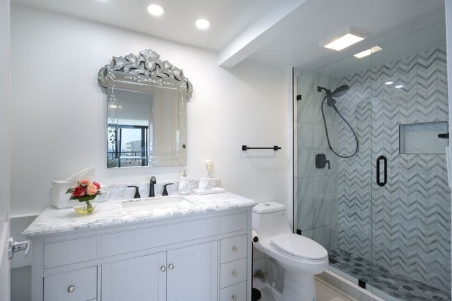 Building Photo - 3589 S Ocean Blvd