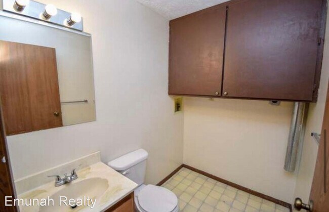 Building Photo - 7213 Creekview Dr