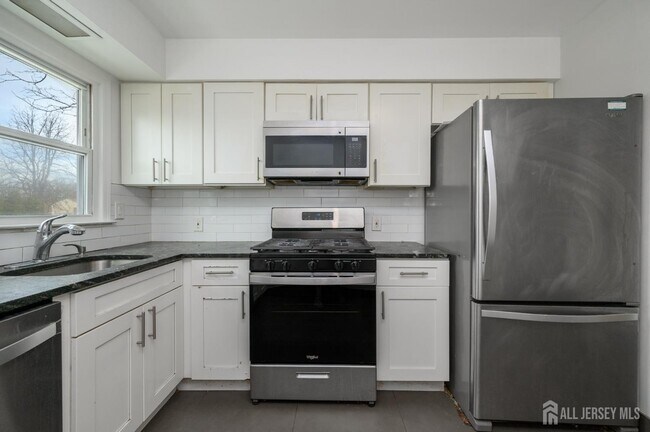 Building Photo - 796 Inman Ave