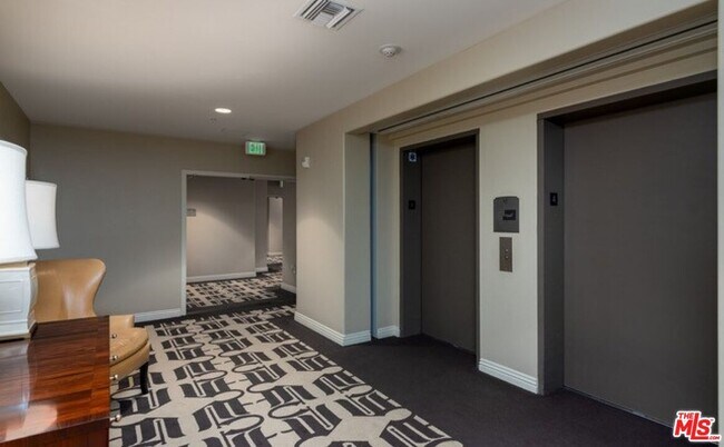 Building Photo - 376 Caruso Ave