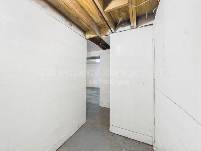 Building Photo - 4206 Vineyard Rd