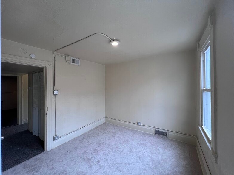 Building Photo - 542 Ohio Ave