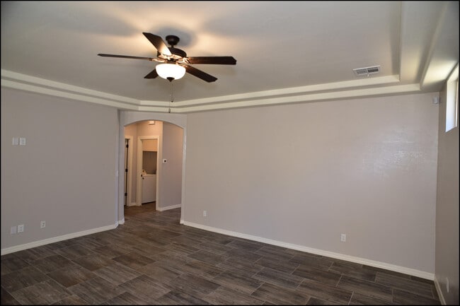 Building Photo - 10617 Hidden Palm Pl