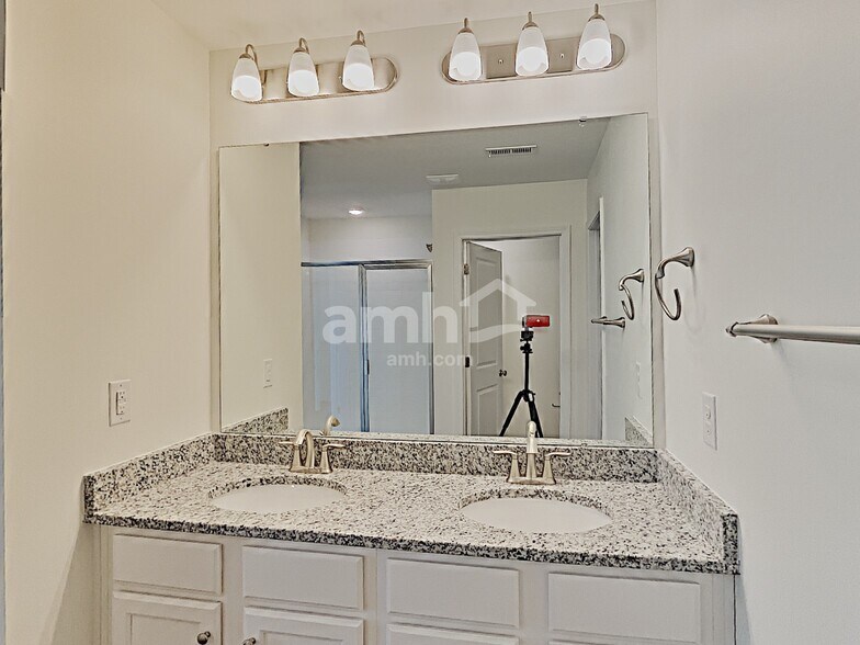 Building Photo - 2329 Campbell Cove Ct