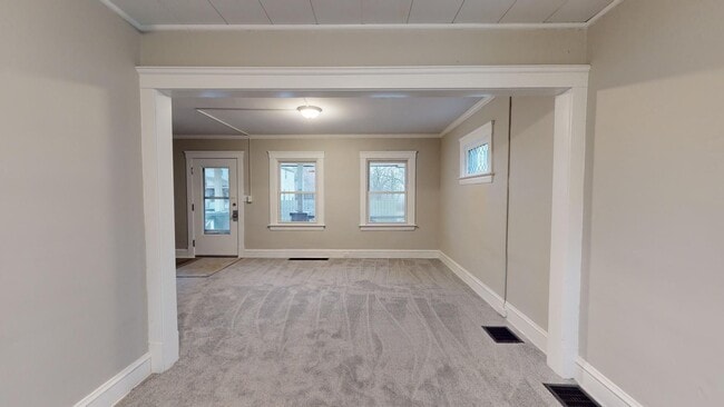 Building Photo - Brooklyn Centre neighborhood - 3  bedroom/...