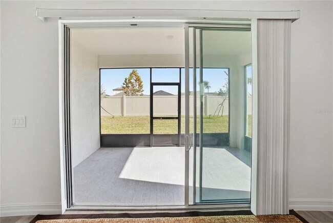 Building Photo - 11534 72nd Pl E