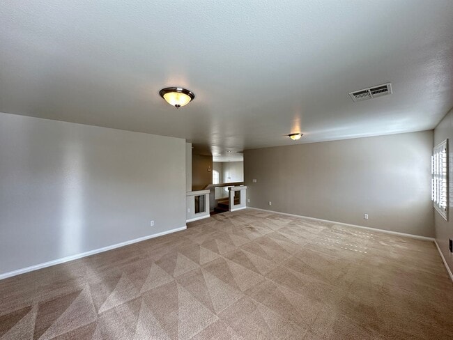 Building Photo - Pinnacle Peaks-Torrey Pines Southwest