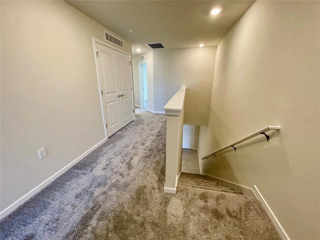 Building Photo - 1986 Canny Cv