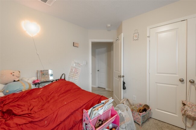 Building Photo - 106 Rudder Wy