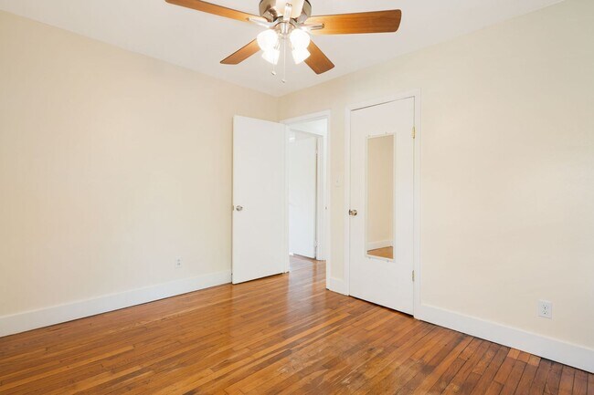 Building Photo - Sunny 2-Bedroom Home in Roosevelt Park | Fenced Yard + Basement