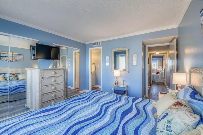 Building Photo - 23223 Front Beach Rd