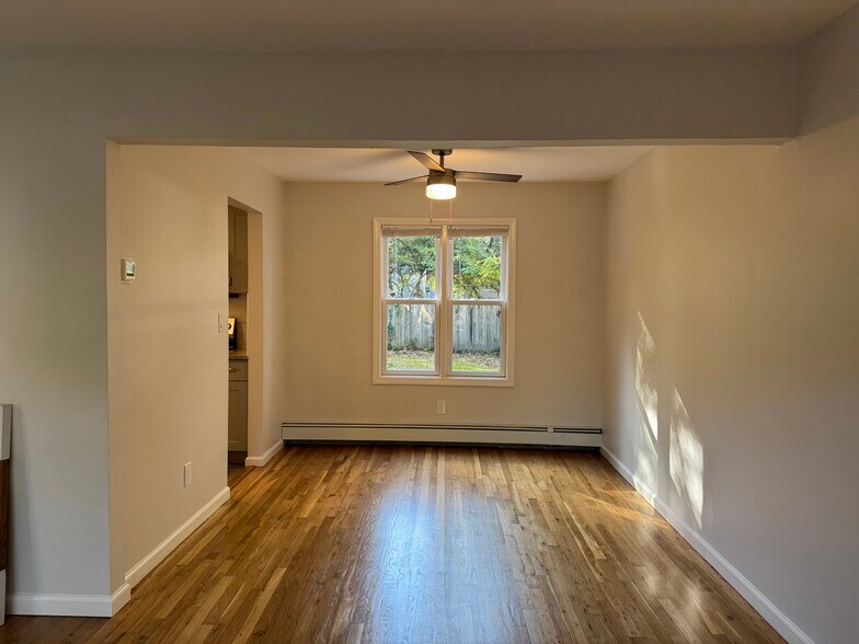 Dining Room - 2 Walnut St