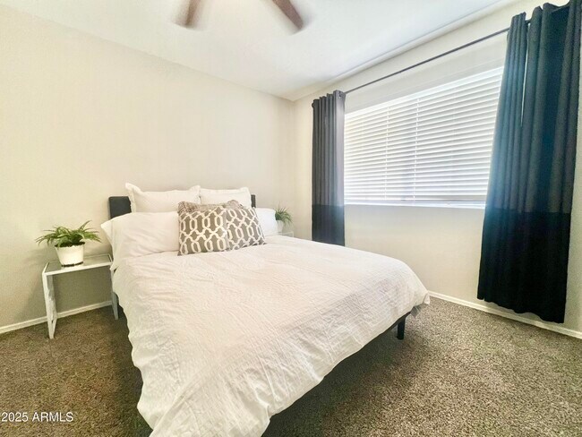 Building Photo - 2855 S Ext Rd