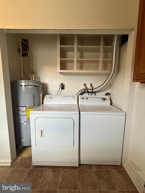 Building Photo - 414 N High St