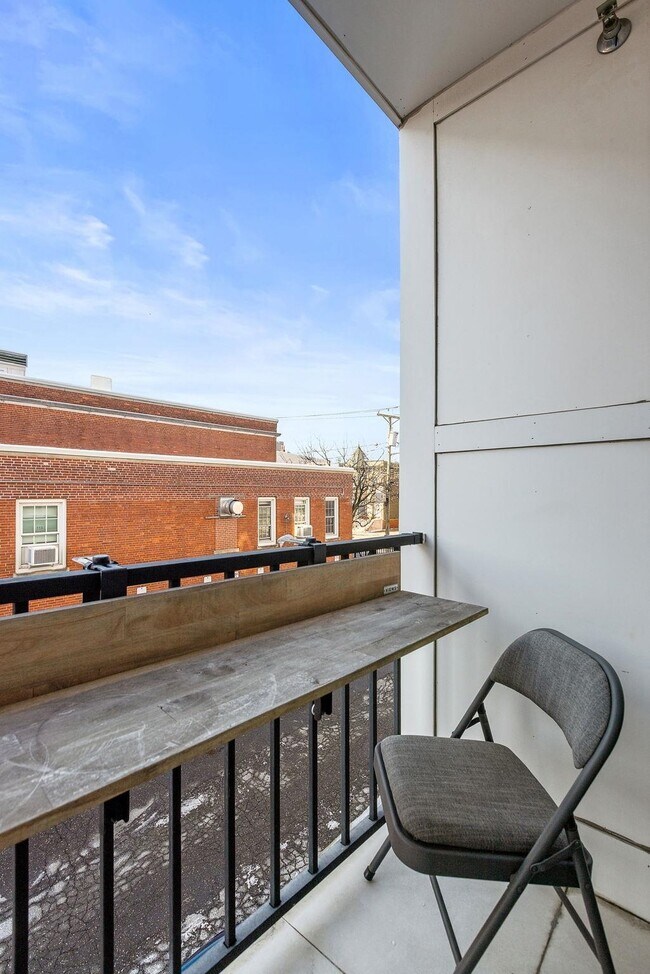 Building Photo - 2716 Palisade Ave