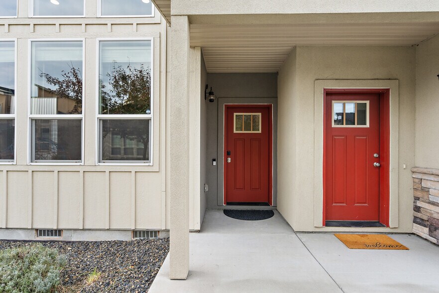 Building Photo - 2900 N Villere Ln