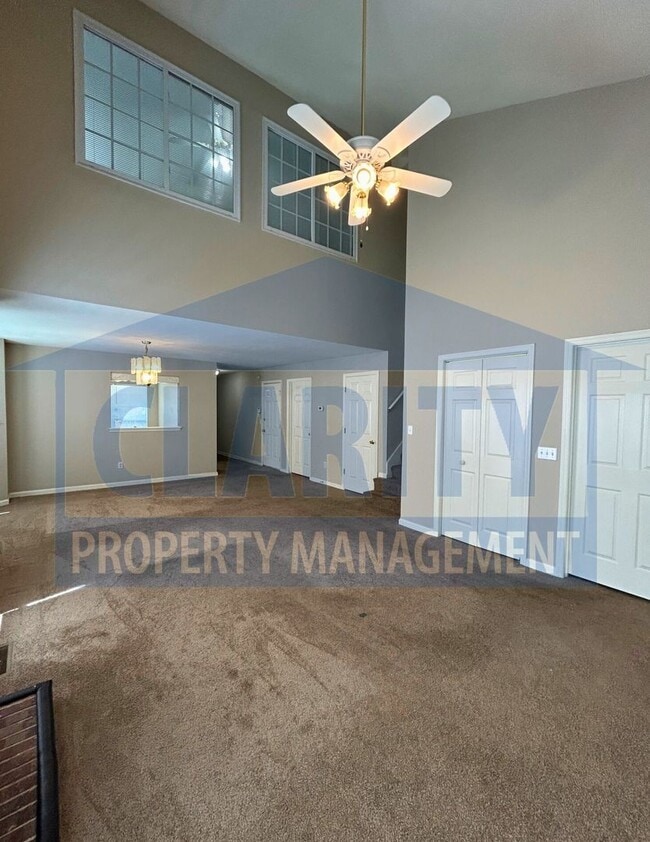 Building Photo - 3-bedroom condo w/ attached garage!