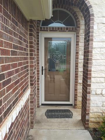 Building Photo - 9017 Racquet Club Dr