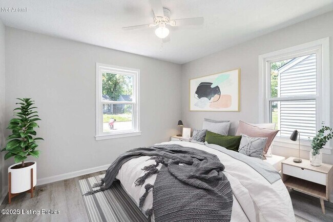 Building Photo - 2637 Olive St