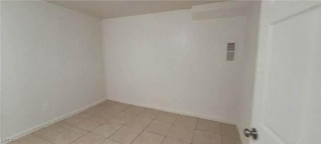 Building Photo - 2784 Belcastro St