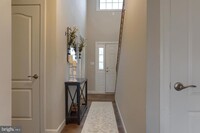 Building Photo - 100 Bamboo Wy