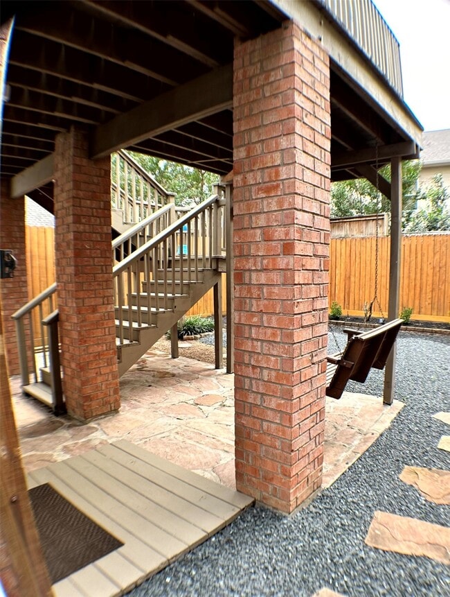 Building Photo - 913 Birdsall St