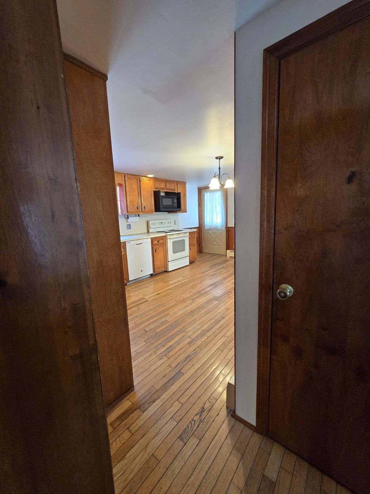 Building Photo - 1584 PA-106