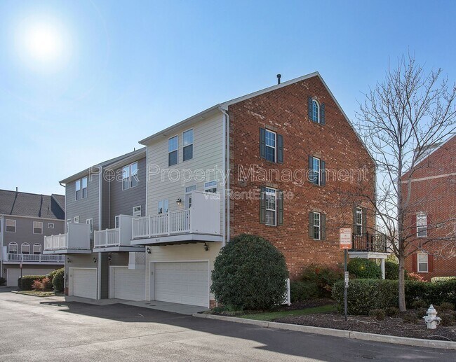 Building Photo - 3823 Maher Manor