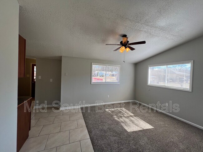 Building Photo - 481 Tuton Cove