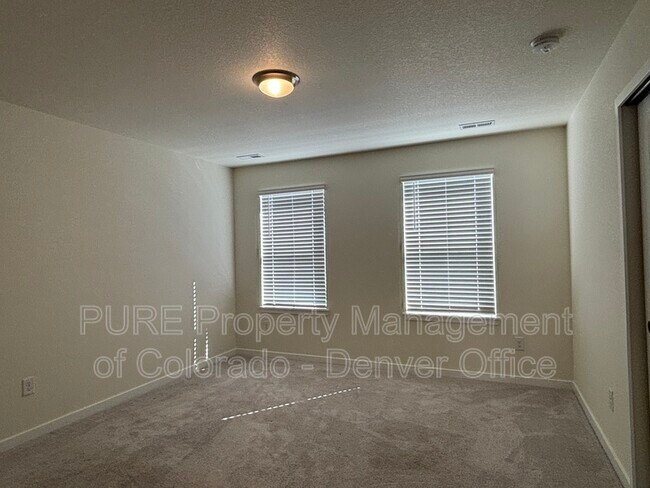 Building Photo - 933 S Eaton Park Way