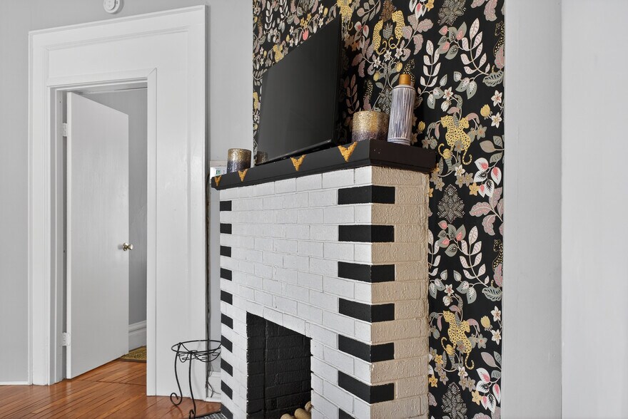 Building Photo - 256 Union Ave SE