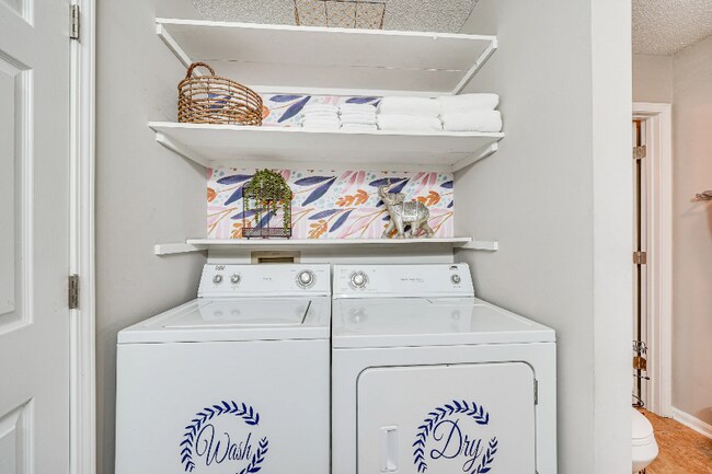 Building Photo - 410 S 1st St