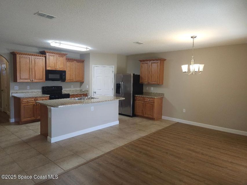 Open Floor Plan - 4640 Pagosa Springs Cir