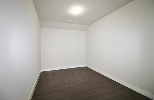 Building Photo - 1665 Sheldon Dr