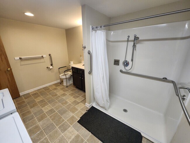 Building Photo - Wonderful County Home