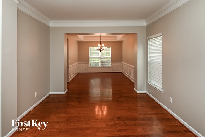 Building Photo - 15907 Lavenham Rd