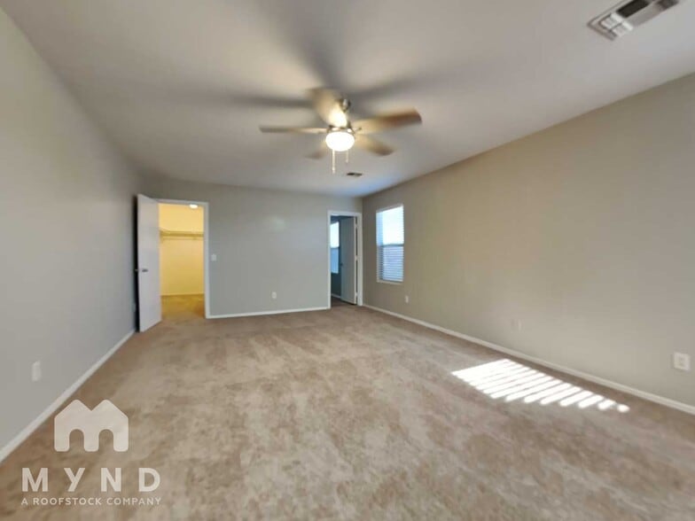 Building Photo - 1549 Tan Tara Trl