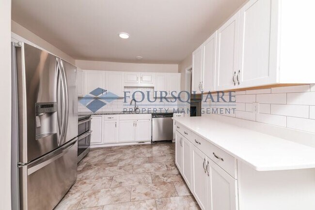 Building Photo - Single Family Home | One Story Home | Full...