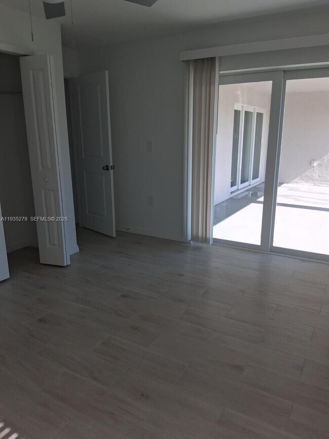 Building Photo - 1828 NW 30th Terrace