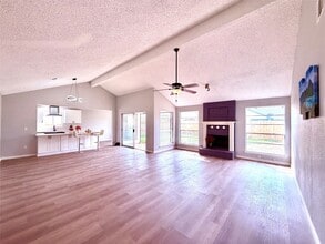 Building Photo - 12071 Plumbrook Dr