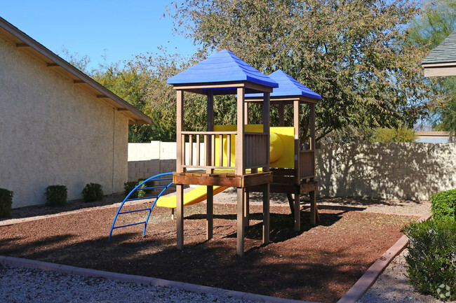 Play Area - Orangedale