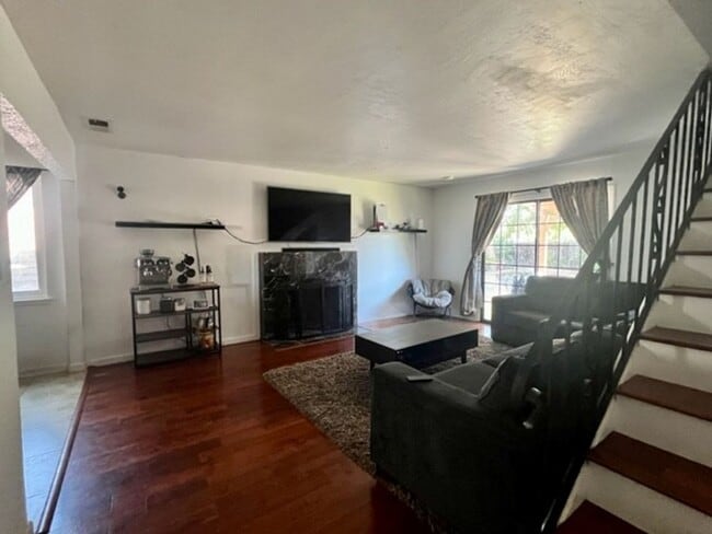 Building Photo - Available Now  4 Bedroom 2 bath home