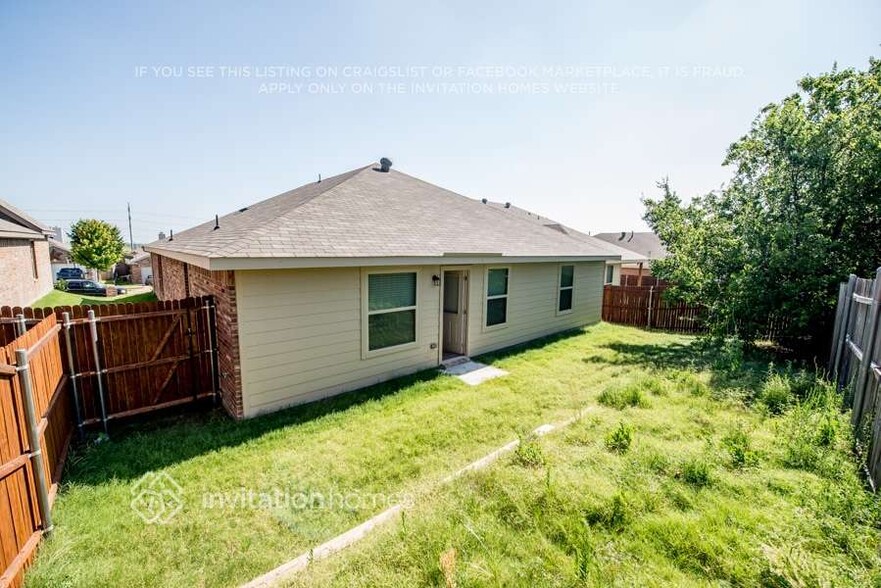 Building Photo - 6616 Chalk River Dr