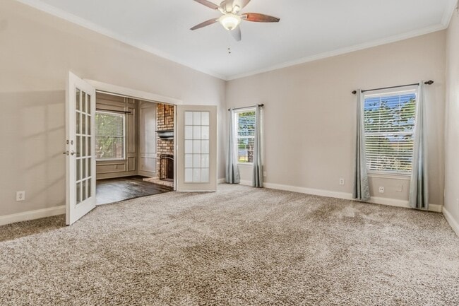 Building Photo - 102 Pebble Beach Dr
